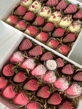 Load image into Gallery viewer, Custom Berry Box